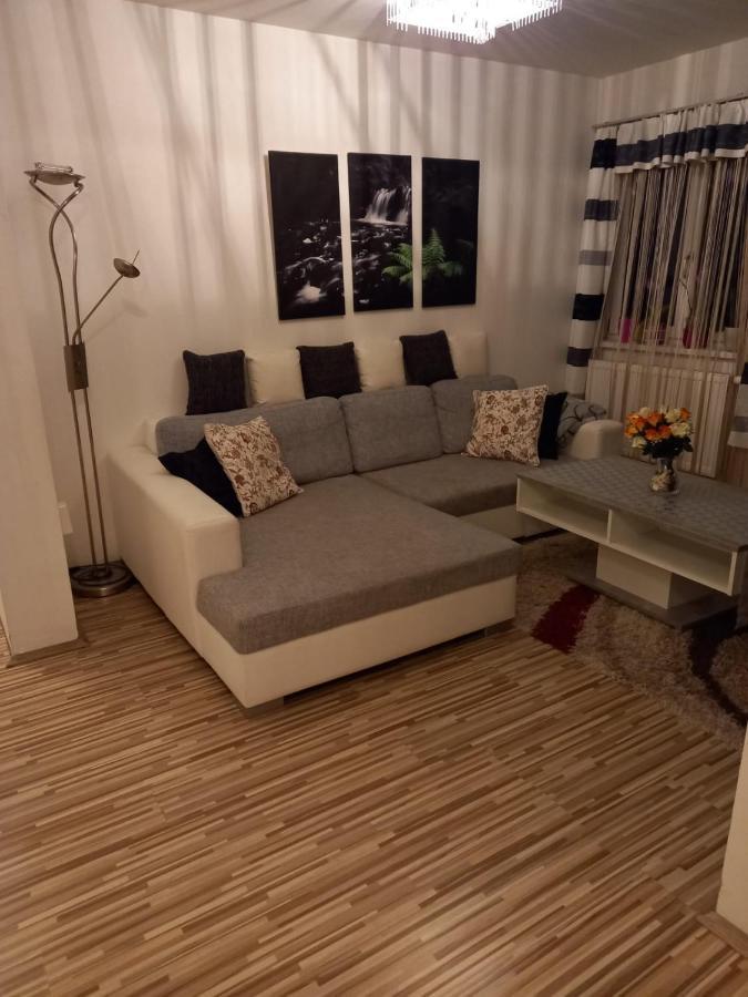 S&W Apartment Loserblick التوسي المظهر الخارجي الصورة